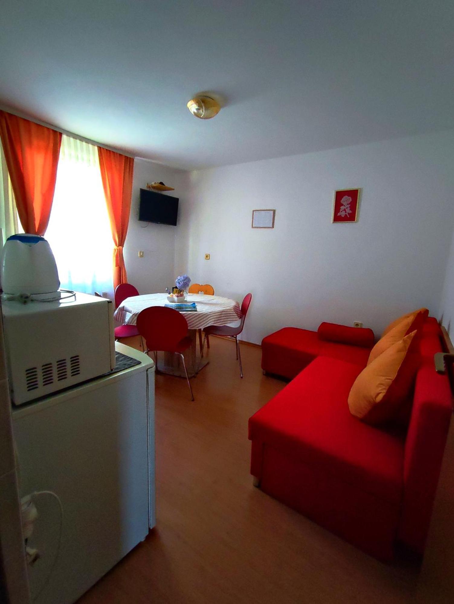 Domacija Za Robom Appartement Cerkno Kamer foto